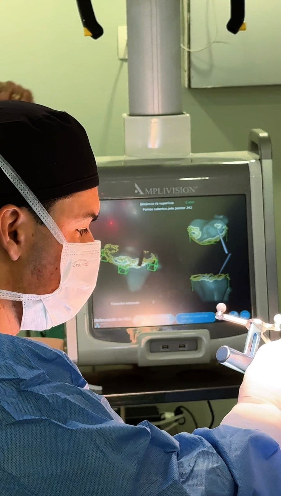 Dr. Franklin em cirurgia